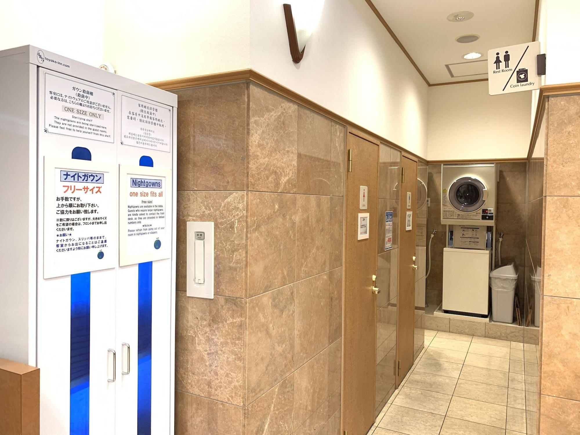 Toyoko Inn Hakata Nishi-Nakasu Фукуока Экстерьер фото